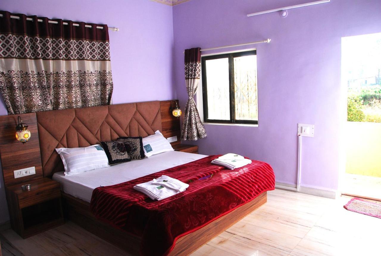 Quinte Hills Residency Villa Панчгани Екстериор снимка